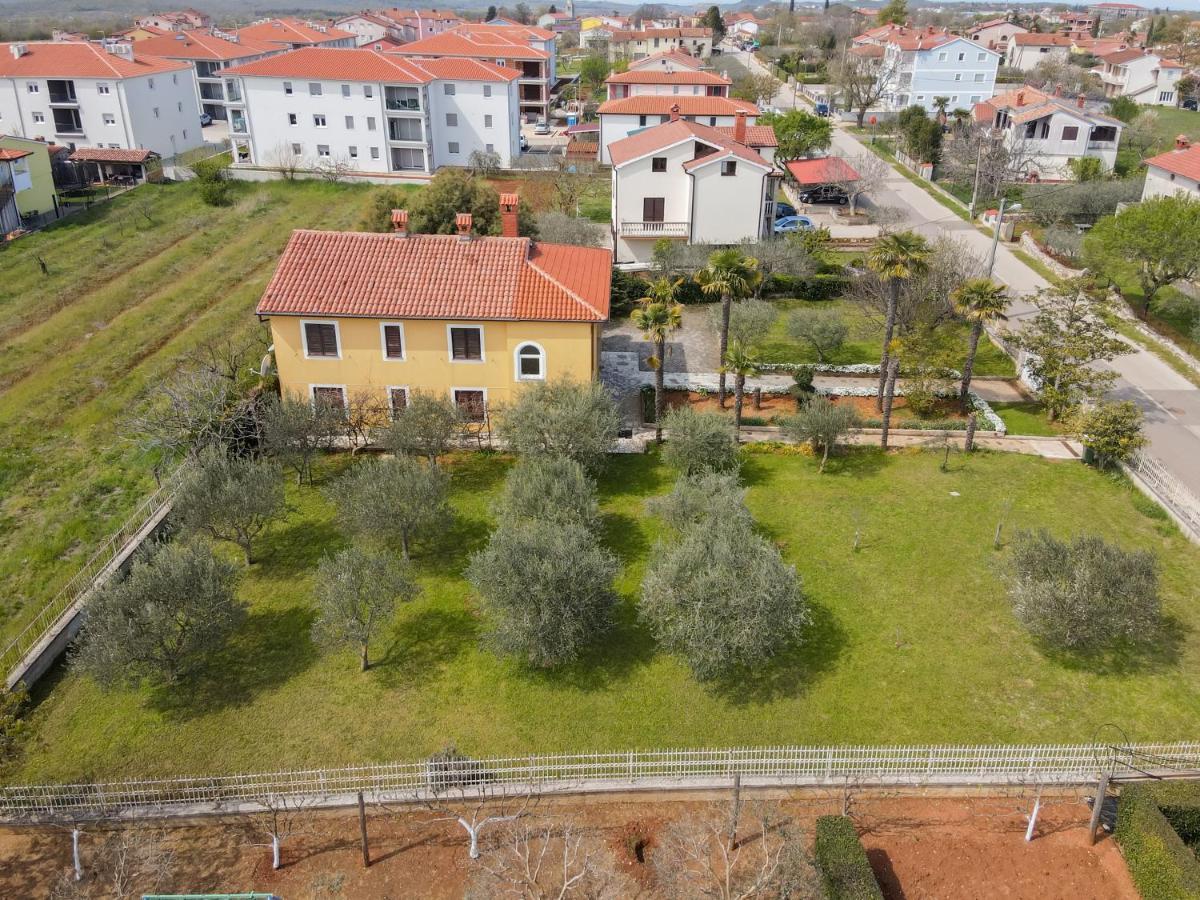 Apartment Villa Olga 波雷奇 外观 照片